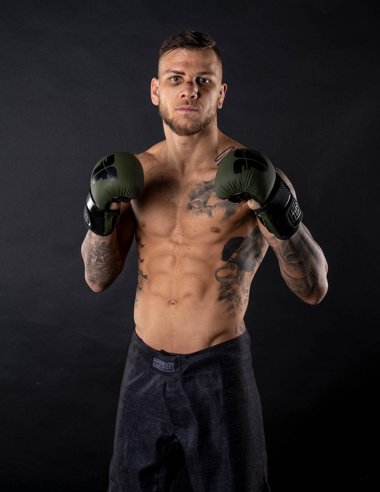 Fighter MMA Shorts – Life is a Fight – grau, FSHM-12