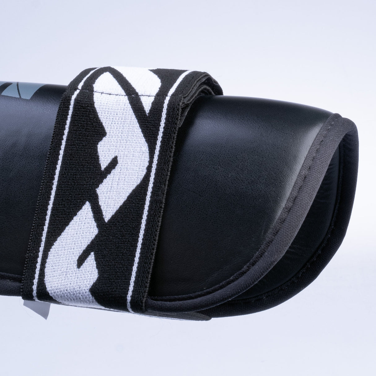 Fighter Slim Schienbeinschoner – schwarz, JE1209-24-02