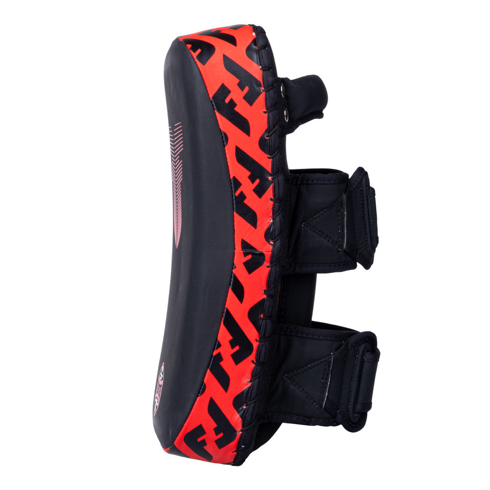 Fighter Thai Pratzen – Schwarz/Rot, FTP-001-03F