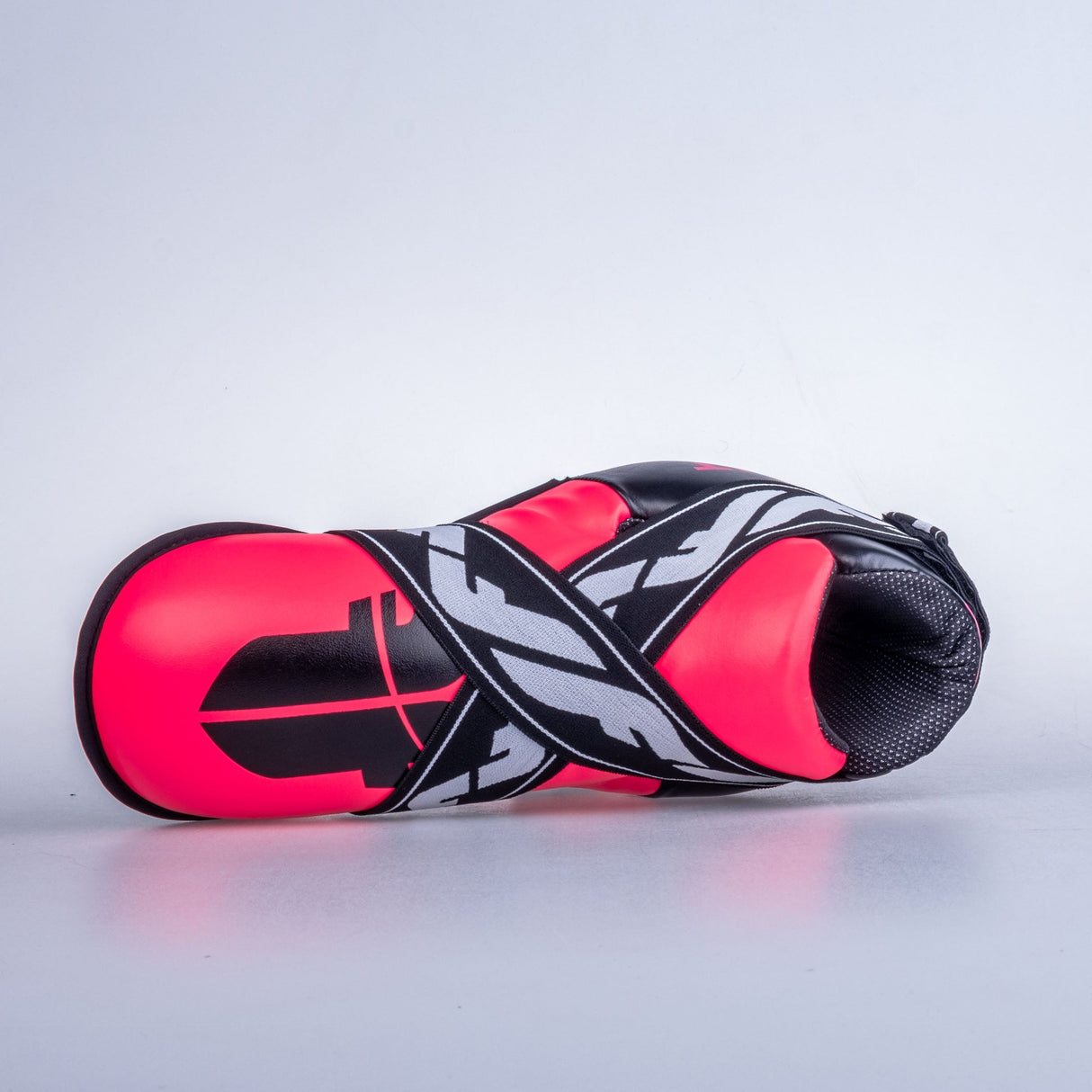 Fighter-Fußschützer – schwarz/rosa, JE1455-WRD-0207