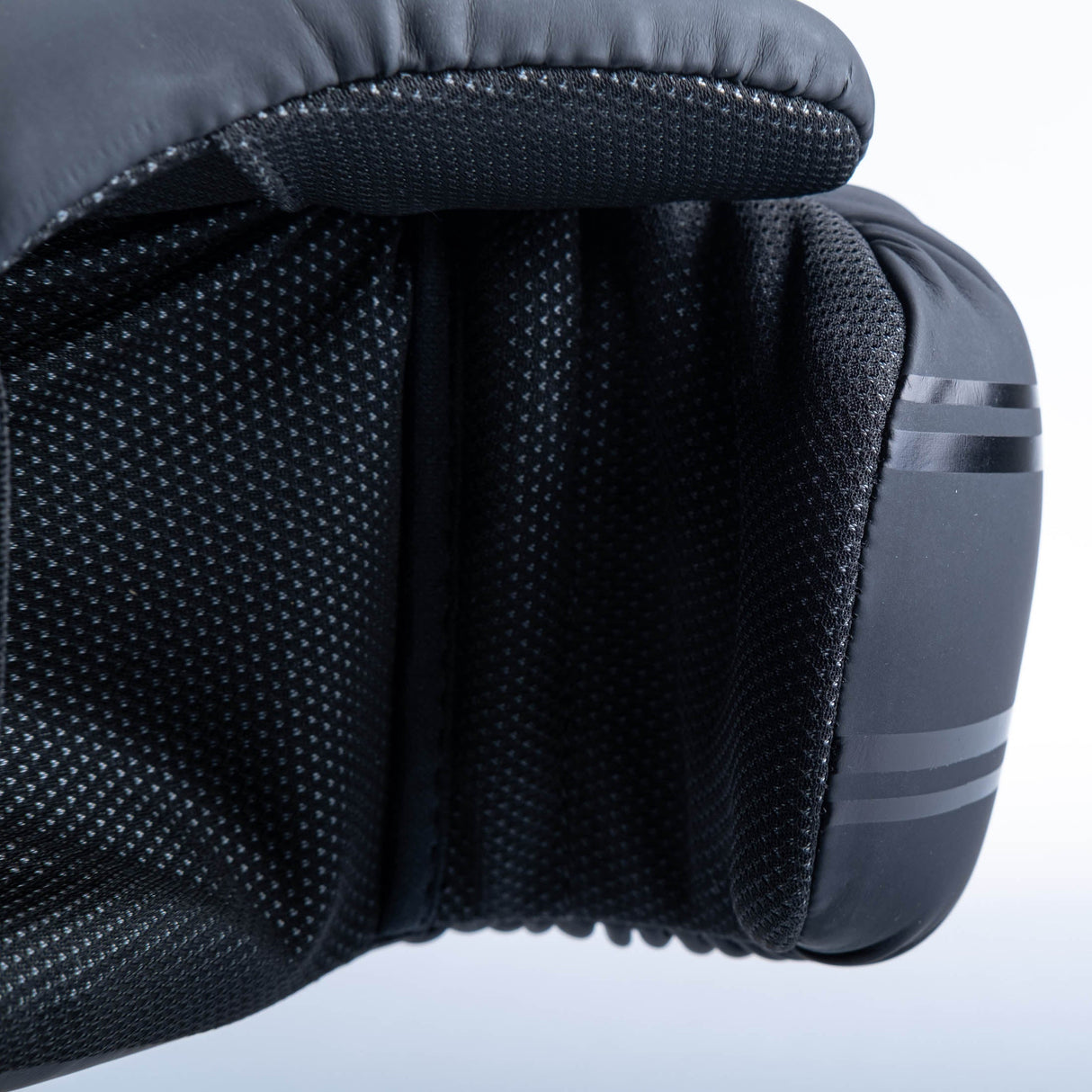 Fighter Open Gloves Stripe – SGP Edition – schwarz