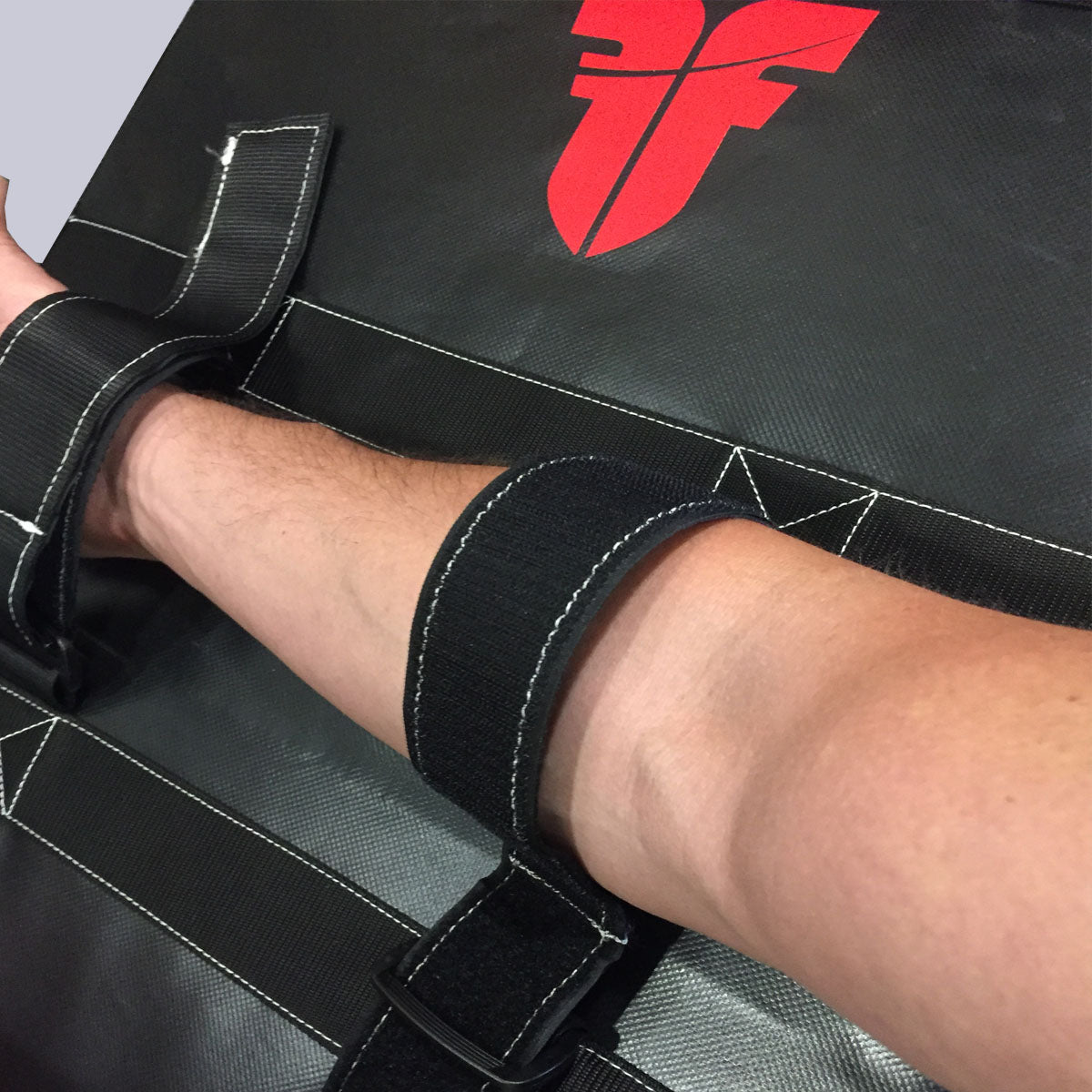 Fighter Baton Tactical Training Shield – weiß/schwarz, FBTTS-001