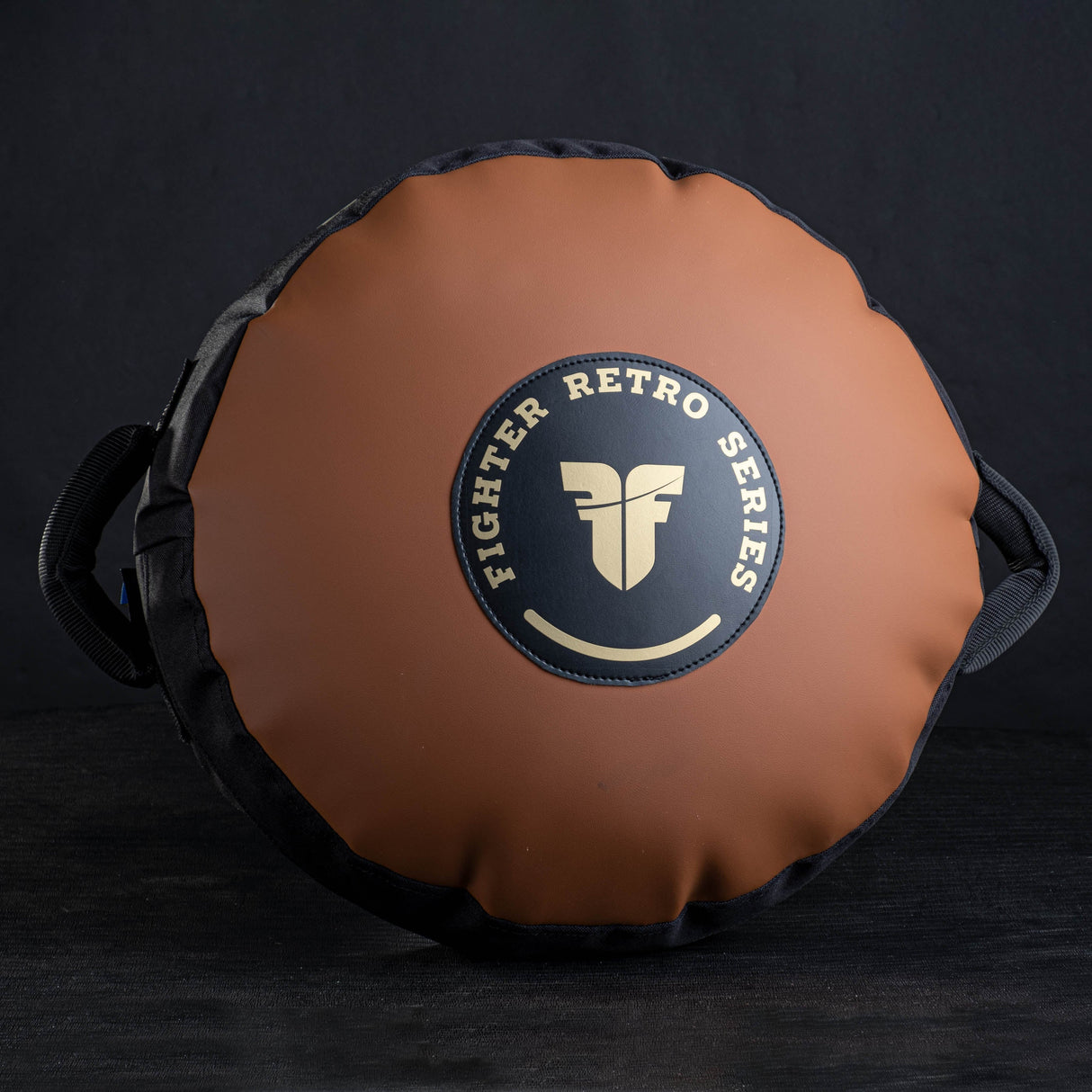 Fighter Round Retro Belly Target – braun