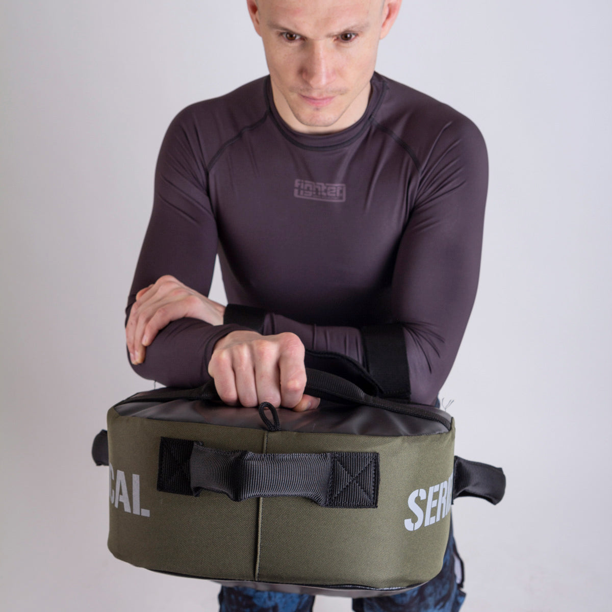 Fighter Kicking Shield – MULTI GRIP – Tactical Series – armeegrün, FKSH-15