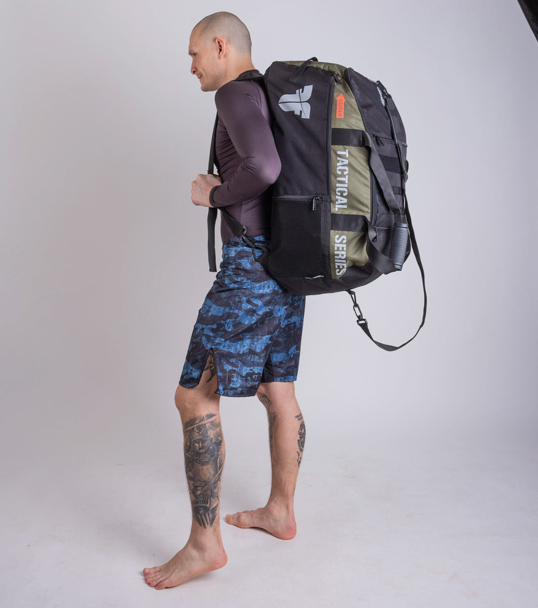 Fighter Sporttasche LINE XL – Tactical Series – armeegrün, FTBP-06