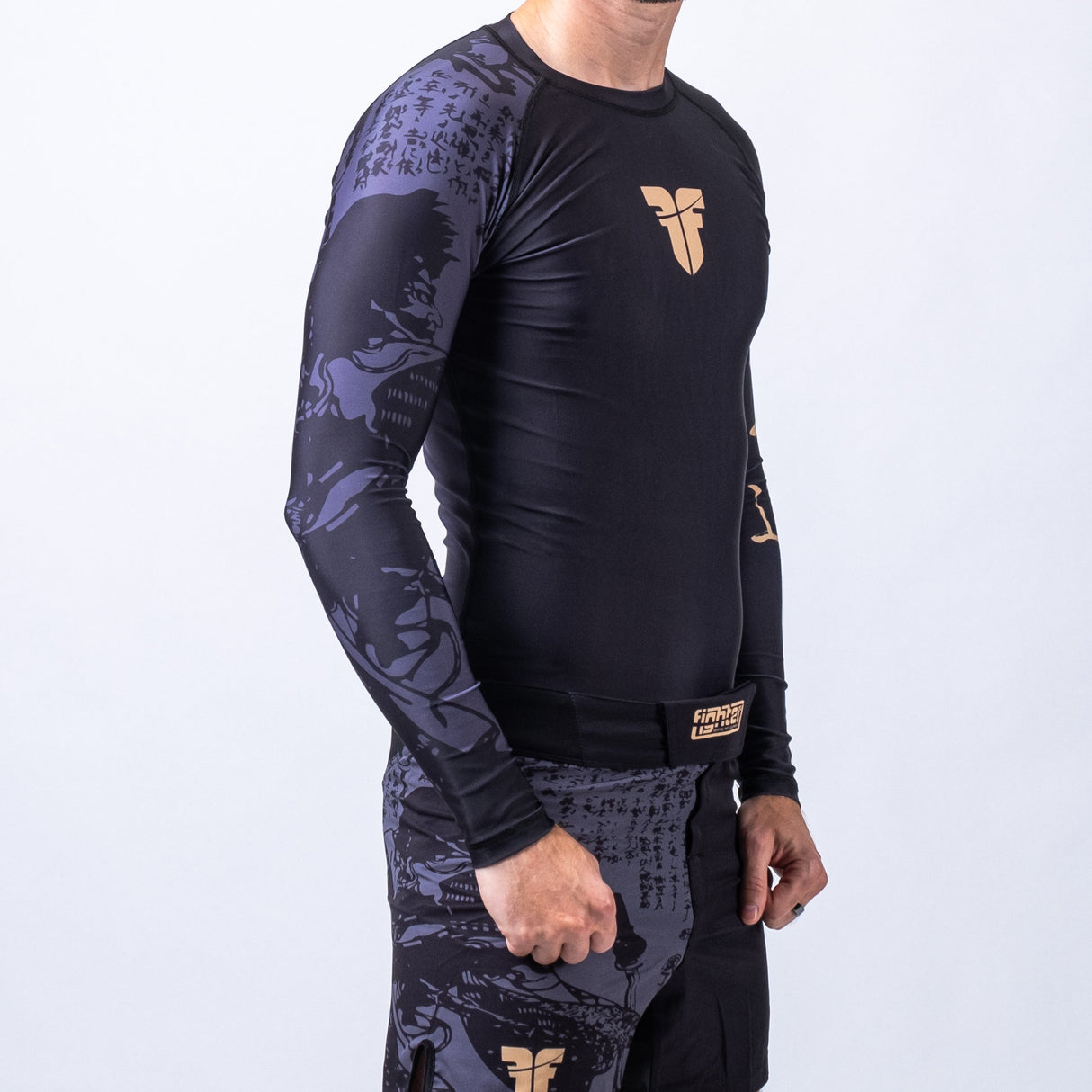 Fighter Rashguard Samurai mit langen Ärmeln – schwarz/gold, FRSG-SAM-01-LS