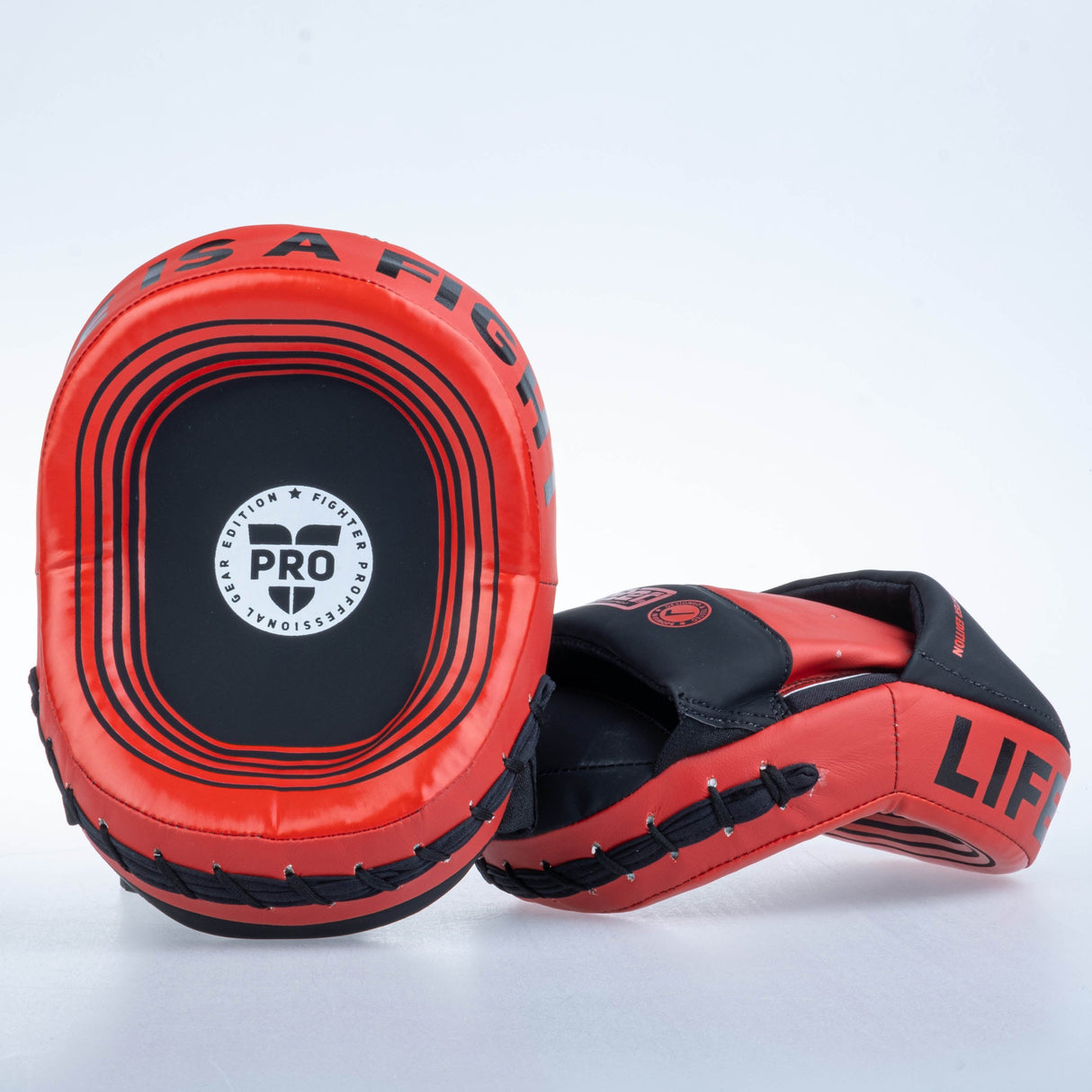 Fighter Oval Shield Pro Small – schwarz/rot, FSMPR-002-RB
