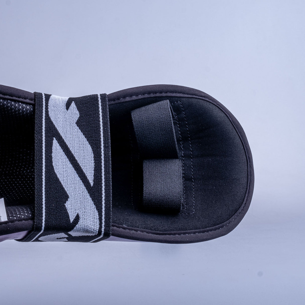 Fighter Fußschützer PRO – weiß/schwarz, JE1455-PRO-0102