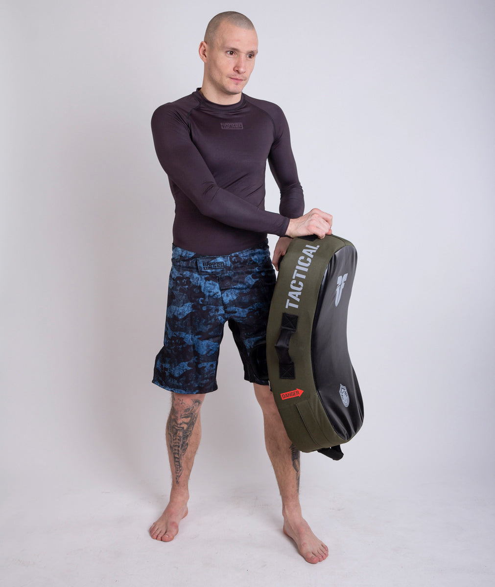 Fighter Kicking Shield – MULTI GRIP – Tactical Series – armeegrün, FKSH-15