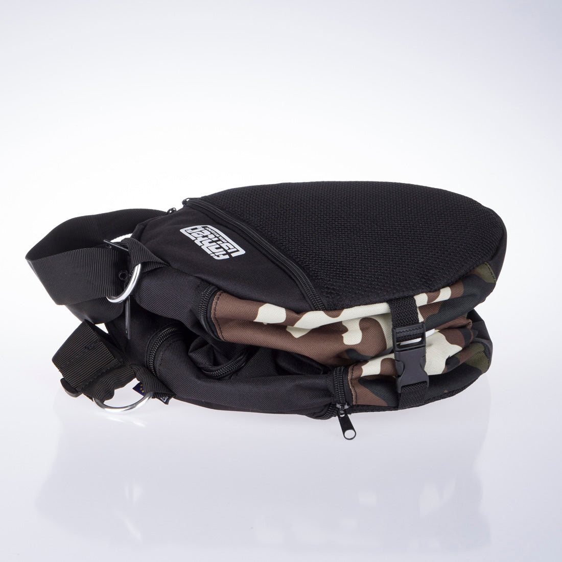 Fighter Roll-Sporttasche – schwarz/Camouflage, FSB-06