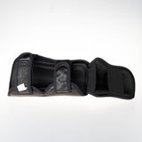 Fighter Schienbeinschoner Thai Ergo – schwarz, FSG-004BB