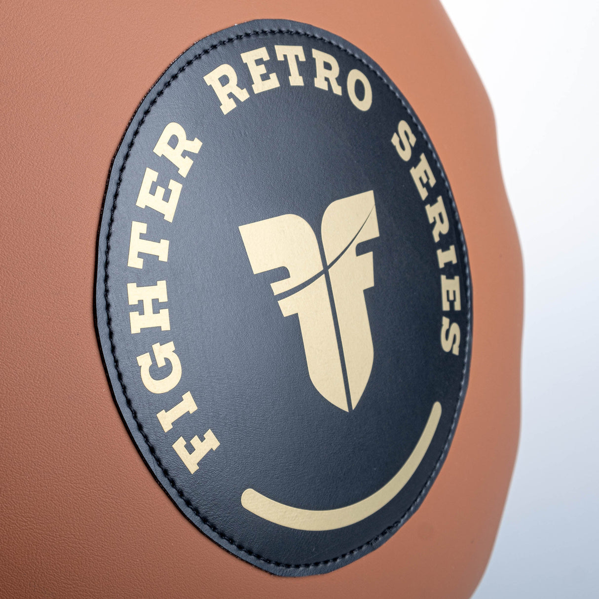 Fighter Round Retro Belly Target – braun